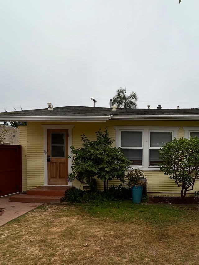 Front entry repaint before